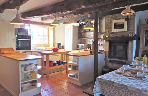 Caylus Other | Child and pet friendly Stone Farmhouse with private heated pool on 2 acres