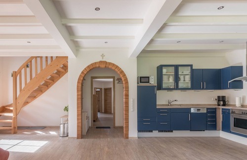 Kalterherberg House | Child-friendly with terrace, large garden and playground equipment
