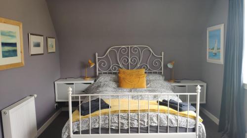 Inverkeithing House | Chilowen - Happy House