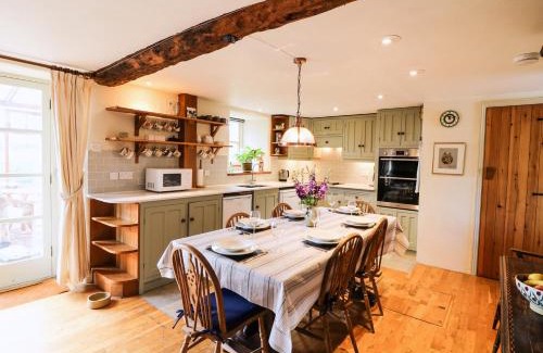 South Tawton House | Chilvery Farm Cottage