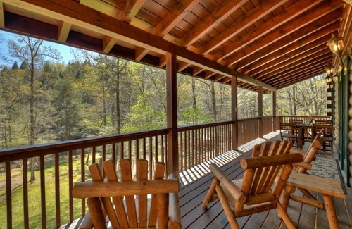 McCaysville House | Chimney Path On Fightingtown Creek - Cuddleup