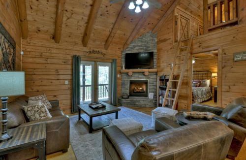 McCaysville House | Chimney Path On Fightingtown Creek - Cuddleup
