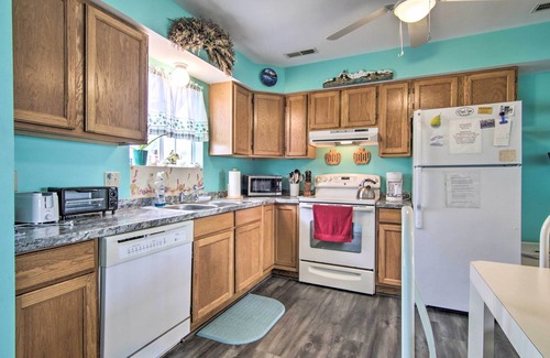 Chincoteague House | Chincoteague Townhome w/Pony Views from Deck!