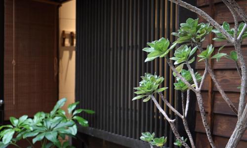 West Central District Villa | Ching Tian Live