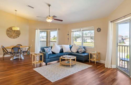 Pelican Apartment | Chiquita Retreat with Pool
