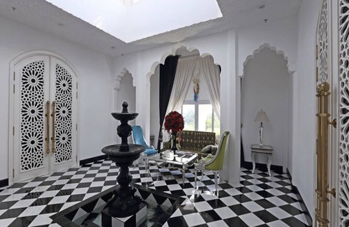 Phu My Hung Hotel | Chloe Gallery