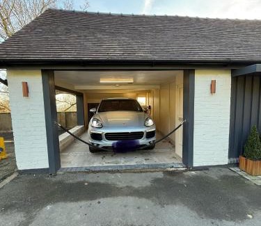 Moffat House | Chocolate Box