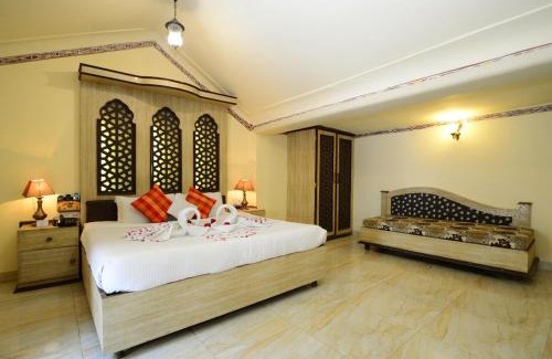 Indore Hotel | Chokhi Dhani Aangan
