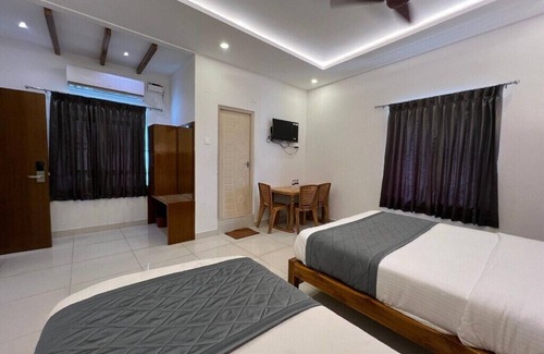Tiruchirappalli Hotel | Cholas Castle inn