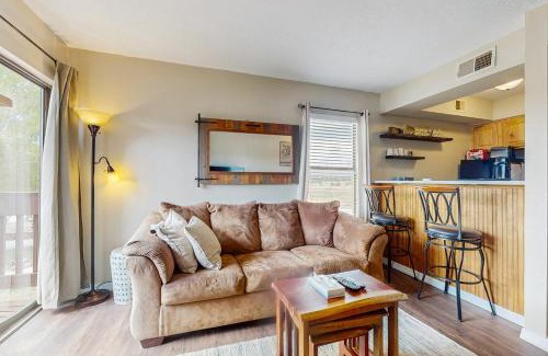 Angel Fire Apartment | Christi Villa 100