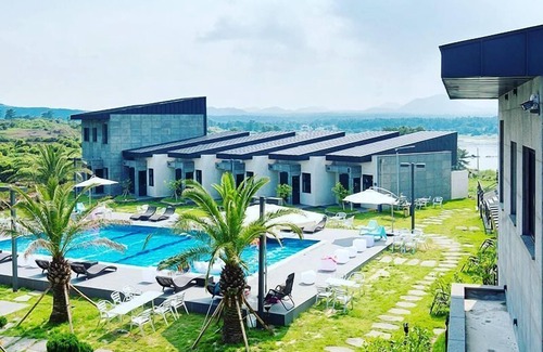Jongdal-ri Apartment | Christmas Resort
