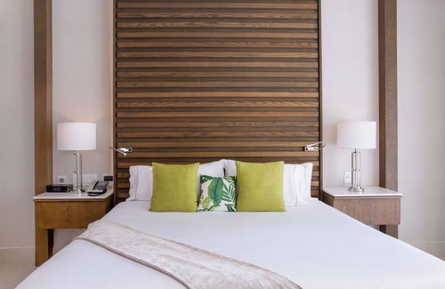 Isla Mujeres Resort | Christmas Week in Cancun at Garza Blanca Resort Two Bedroom Holiday Stay