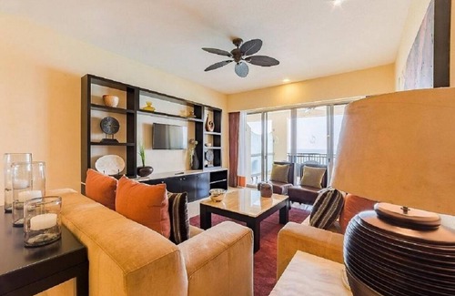 Romantic Zone Resort | Christmas Week in a 3 Bedroom Lock-Off Oceanfront Suite @ Garza Blanca PVR