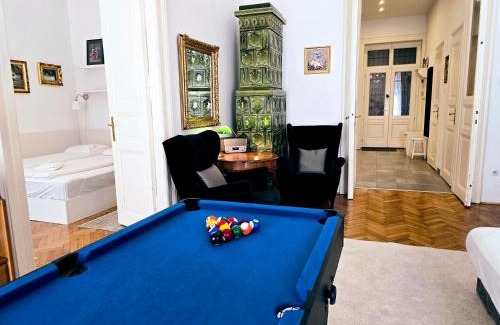Inner City Budapest Apartment | Christoph's Central Apartment