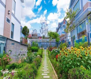 Phuong Apartment | Chuỗi Villa 7 Phòng Ngủ - Sân Vườn - Chô để ô tô - Trung tâm Đà lạt