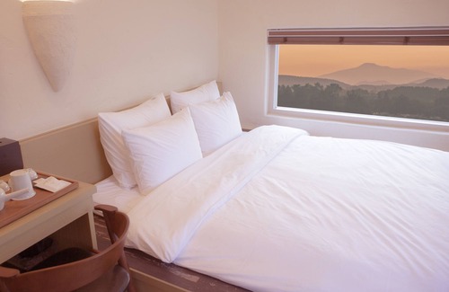 Seongsan Hotel | Chuidasun Resort Tea & Meditation