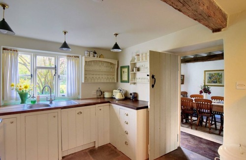 Whitchurch Canonicorum Cottage | Church Cottage