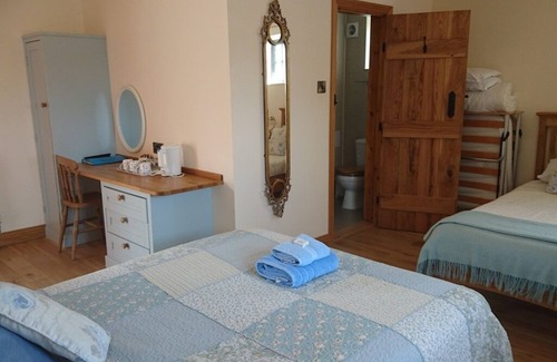 Bickenhill House | Church Farm
