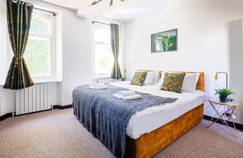 Bicester House | Church Green