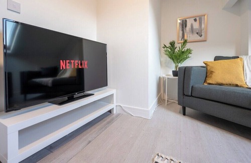 Newport Apartment | Church View 5 by Tŷ SA