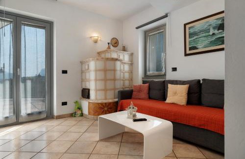 Dorsino Apartment | Ciclamino Superior Otto