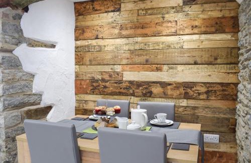 Boncath House | Cilwendeg Lodge