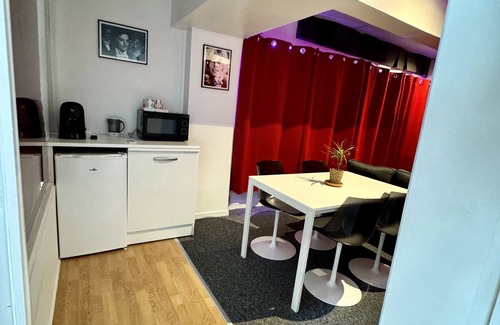 Clignancourt Apartment | Cinematic Experience in fully renovated apartment near Montmartre - Paris