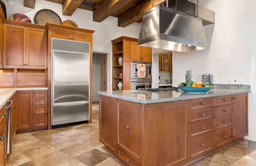 Northeast Santa Fe Villa | Circle Drive Main House