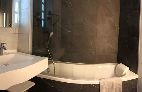 Royan Hotel | Cit'hotel Atlantis