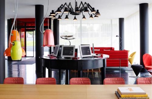 Tremblay-les-Gonesse Hotel | citizenM Paris Charles de Gaulle Airport