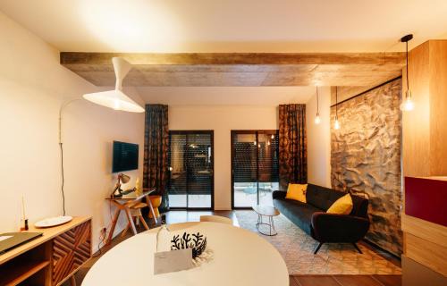 Porto-Vecchio Hotel | Citta di Lume Suites & Lofts