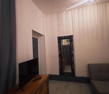 Bourges Apartment | City 18