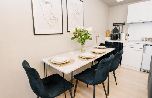 Innenstadtring Apartment | City-Apartment Kreuzviertel-Lädchen-60 qm