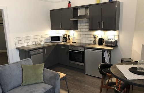 Inverness City Centre Apartment | City Apartment - No.2 May Courtn