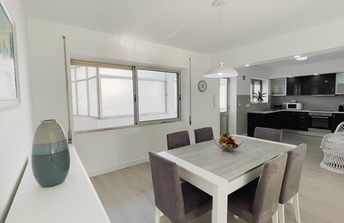 Ponta Delgada Apartment | City Balcony, centro histórico de Ponta Delgada