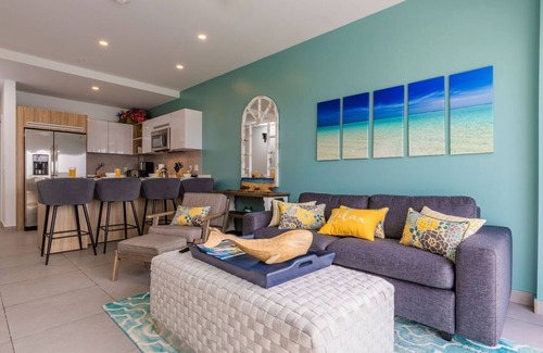 Oranjestad Condo | City.Beach. Eat.Shop & Repeat.Discover all in here