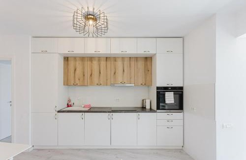 Resita Apartment | City Center Accommodation - 108