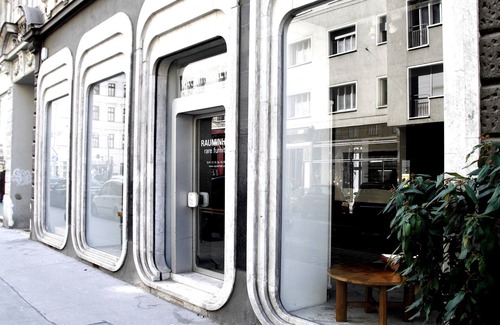 Wieden Apartment | CITY CENTER SUITE OPERASTREET "the desert"