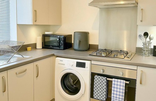 Milton Keynes Apartment | City Centre 2BR with Lift Parking Xscape MKTheatre willan lake