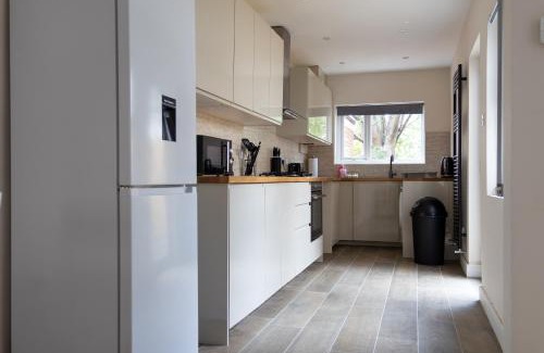 Coventry House | City Centre, 4 Bed, Free Parking