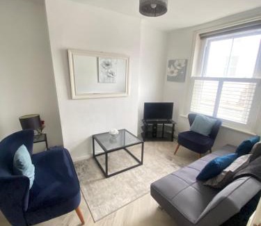 Winchester Apartment | City Centre 4 Bedroom House