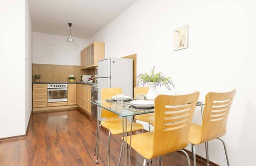 Mirow Apartment | CIty Centre Apartment Parking