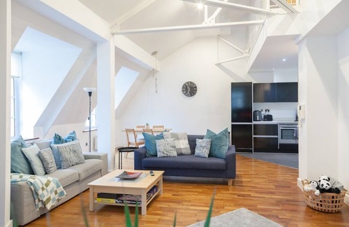 Leeds City Center Apartment | City Centre Penthouse Apartment
