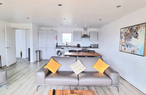 Titanic Quarter Apartment | City Centre Penthouse Apartment