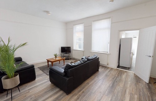 Sunderland House | City Centre-University Home from Home