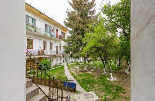Cluj-Napoca Apartment | City Chic 3 Bedroom Apartment