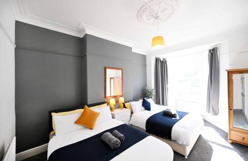 Heaton Apartment | City Delight, Free Parking