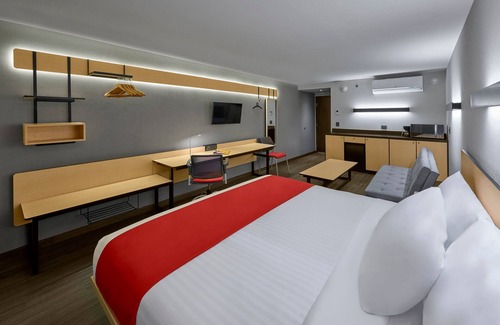 Tampico Hotel | City Express by Marriott Tampico Altamira