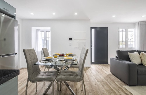 Sao Roque Ski Chalet | City Haven by Madeira Sun Travel