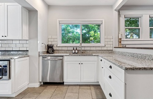 Tampa Heights House | City Oasis - Centrally located, family-sized house w/pool & sun room